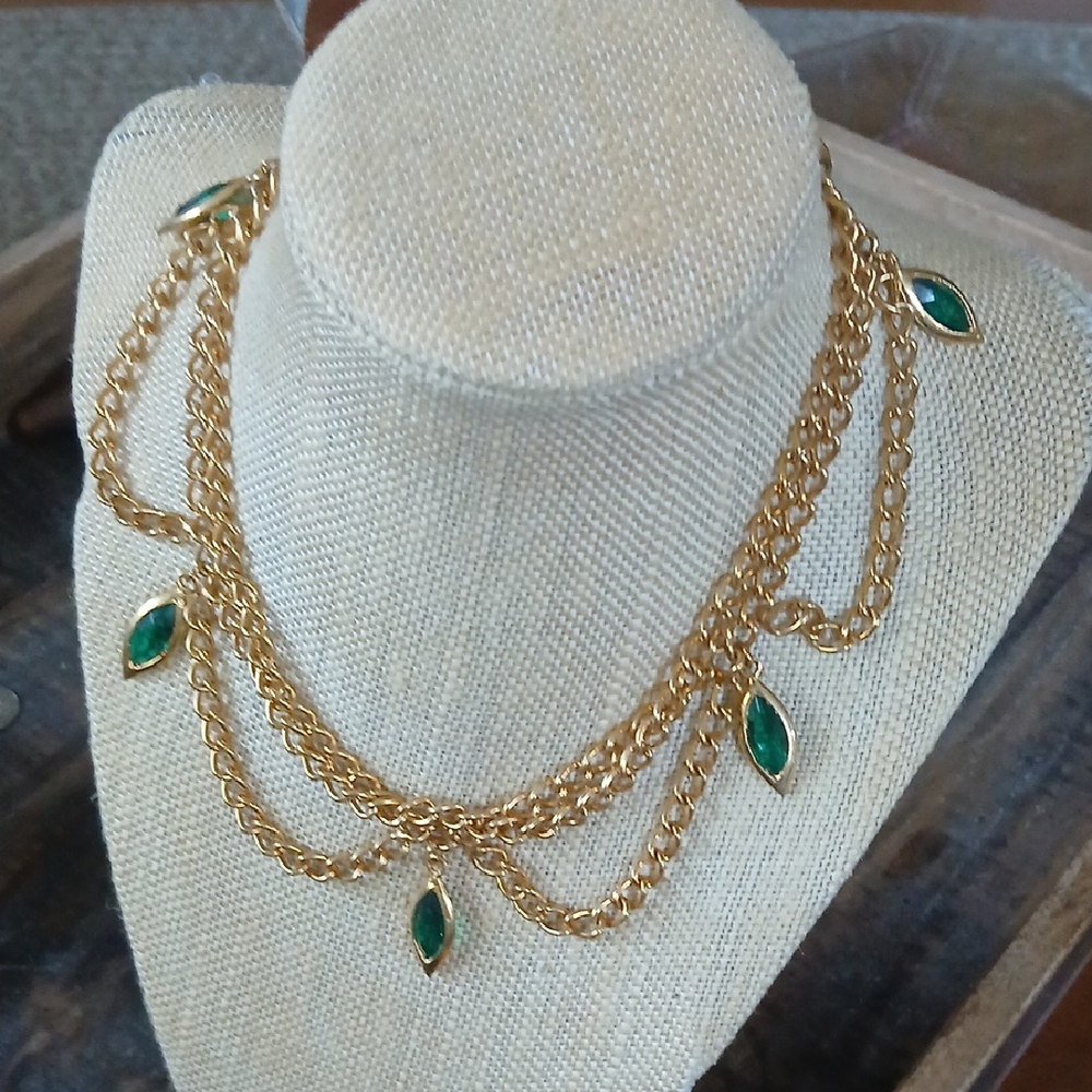 Elegant Gold Necklace with Green Accents